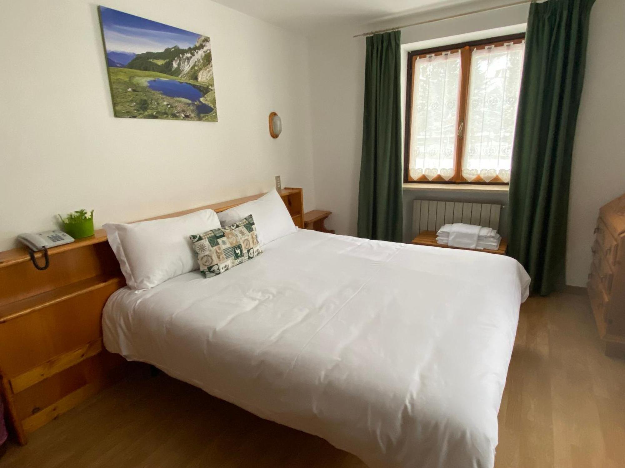 Hotel Col Serena Etroubles Bagian luar foto