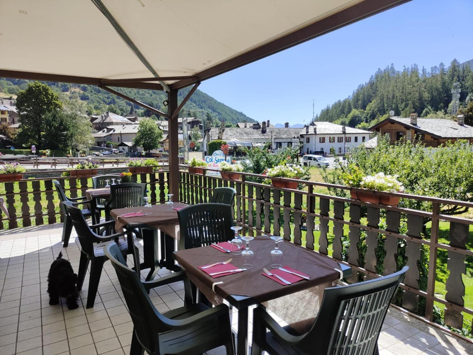 Hotel Col Serena Etroubles Bagian luar foto