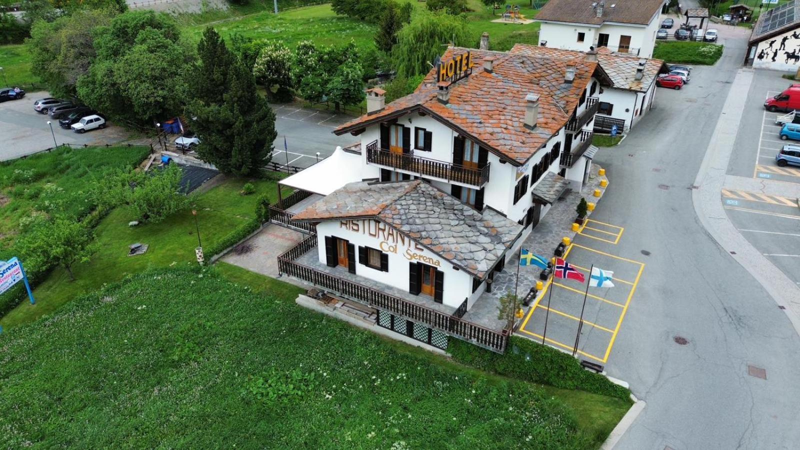 Hotel Col Serena Etroubles Bagian luar foto
