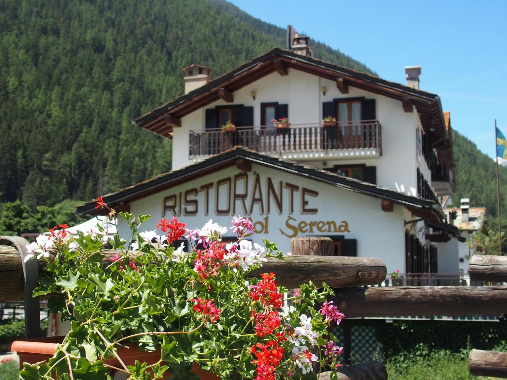 Hotel Col Serena Etroubles Bagian luar foto